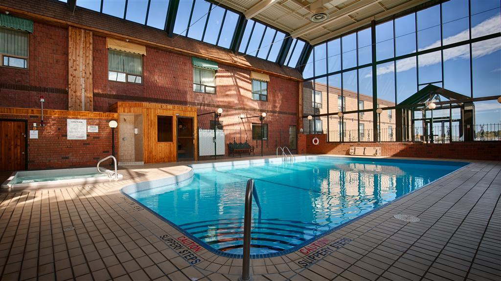 Quality Inn & Conference Centre Midland Exterior photo